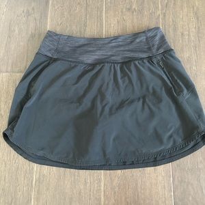 Outdoor Voices Skort - size small